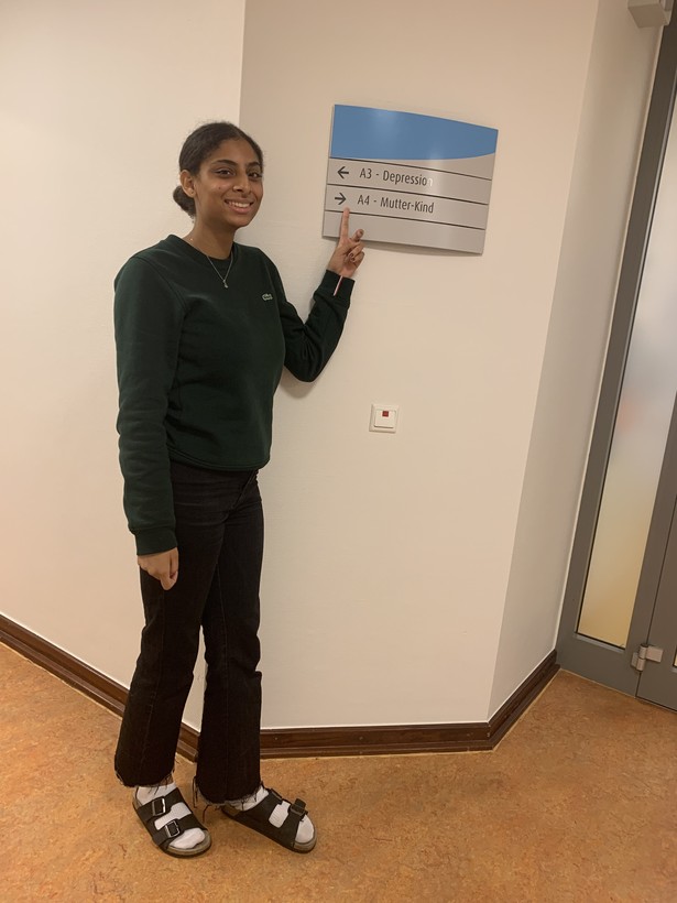 Mit Empathie und Freude ins FSJ: Christine Neudeck ist auf der Mutter-Kind-Station im Einsatz. Mit Empathie und Freude ins FSJ: Christine Neudeck ist auf der Mutter-Kind-Station im Einsatz.