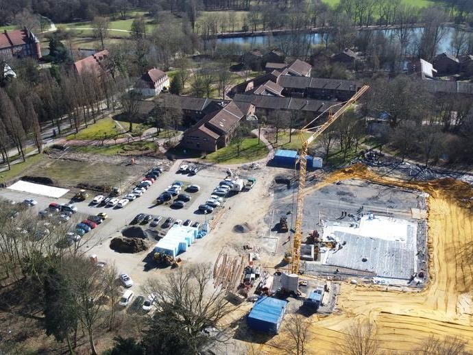 None (vergrößerte Bildansicht wird geöffnet)