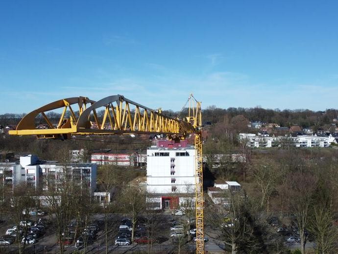 None (vergrößerte Bildansicht wird geöffnet)