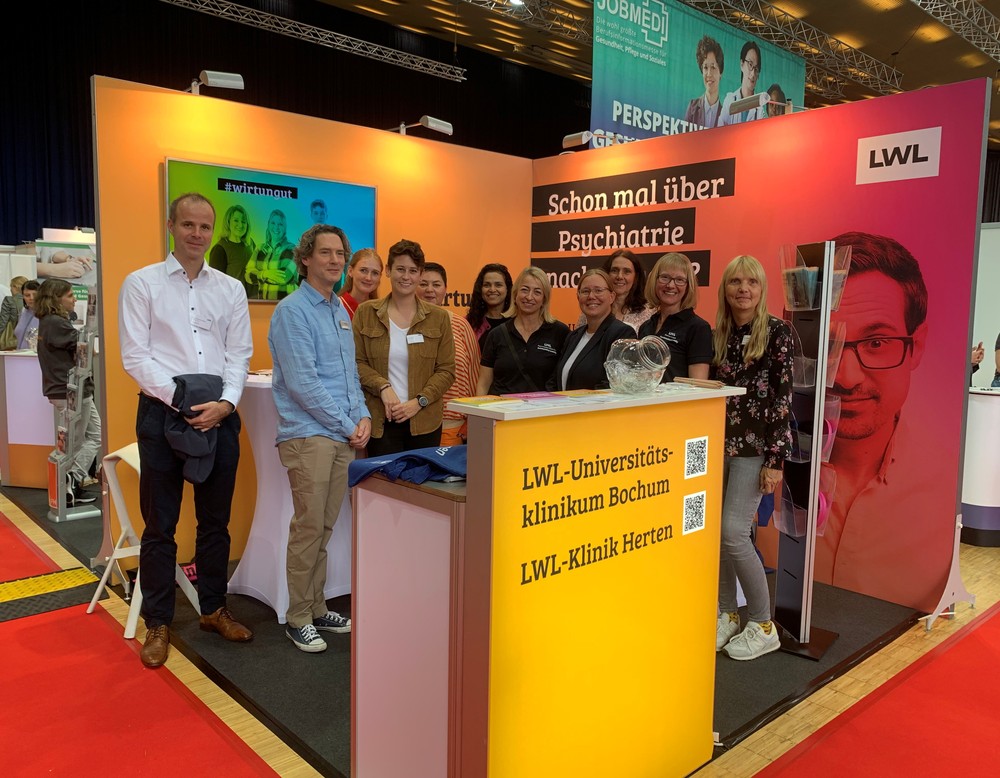 Gruppen Foto von dem Jobmedi Team der LWL Klinik Bochum und Herten
