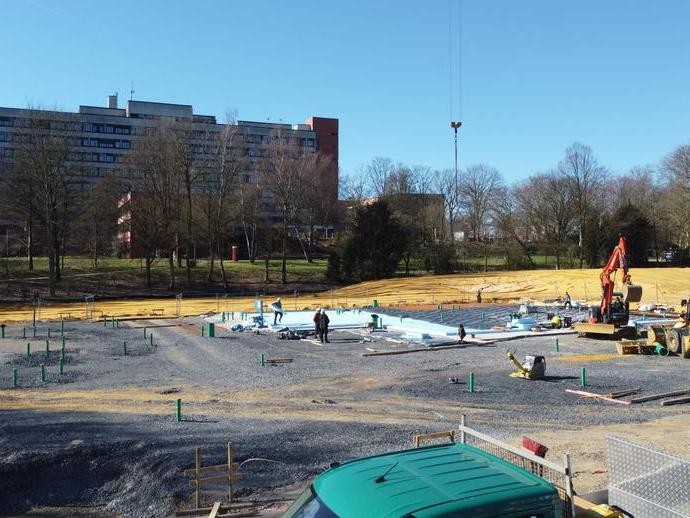 None (vergrößerte Bildansicht wird geöffnet)