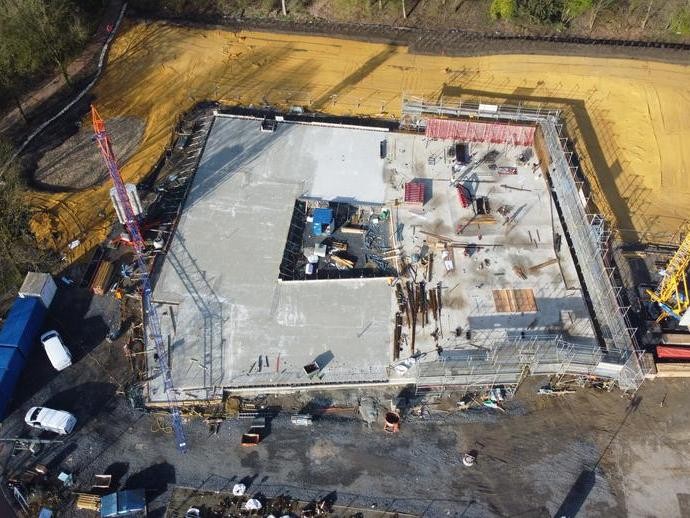 None (vergrößerte Bildansicht wird geöffnet)