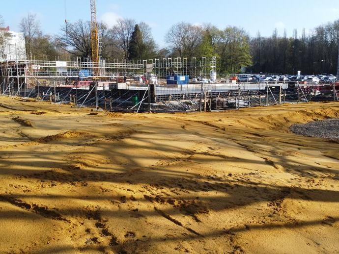 None (vergrößerte Bildansicht wird geöffnet)