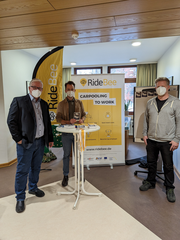 Am letzten Mittwoch (15.12.) hatte die LWL-Klinik Herten Besuch von Ridebee